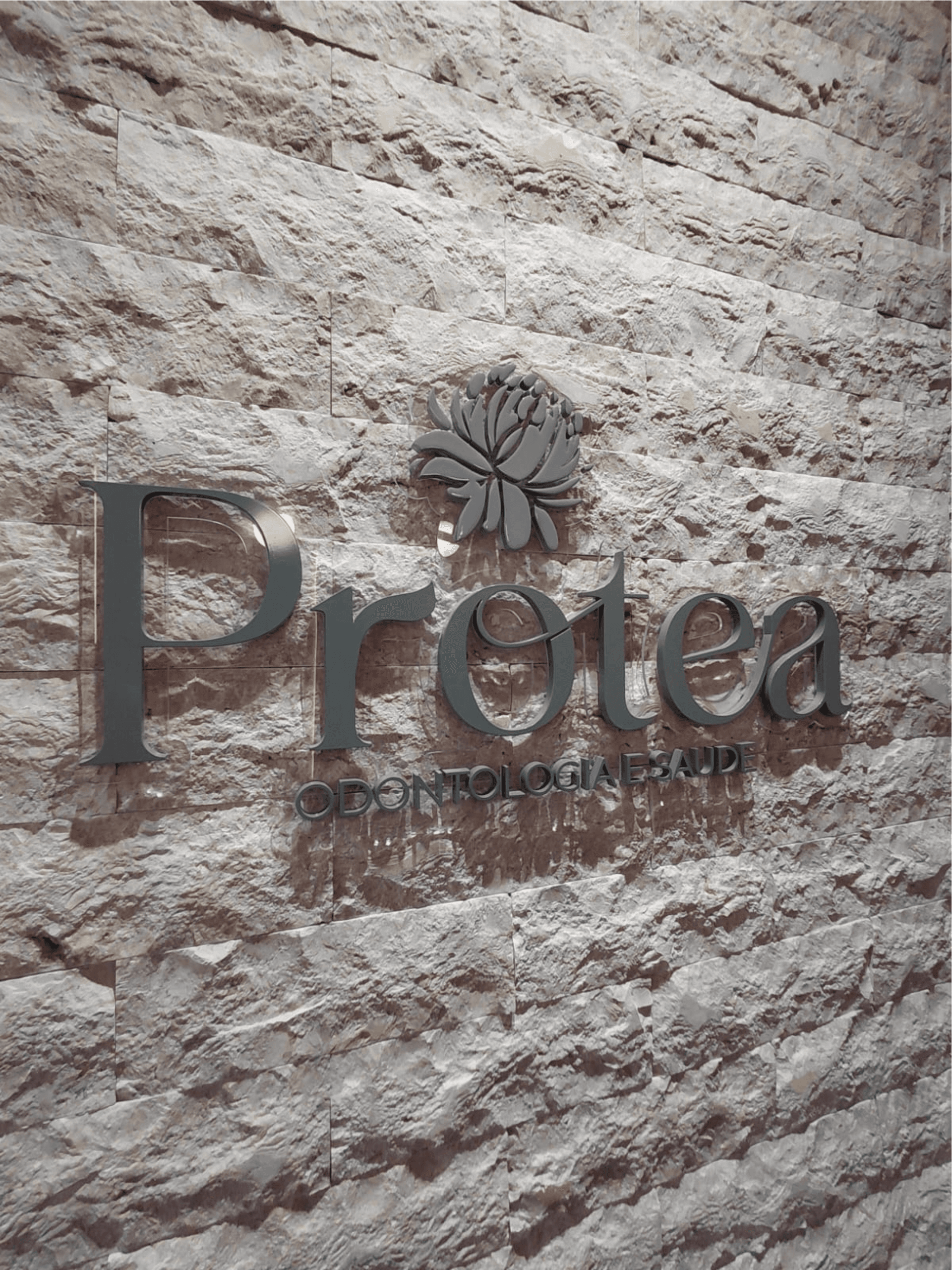 Peça em Acrílico